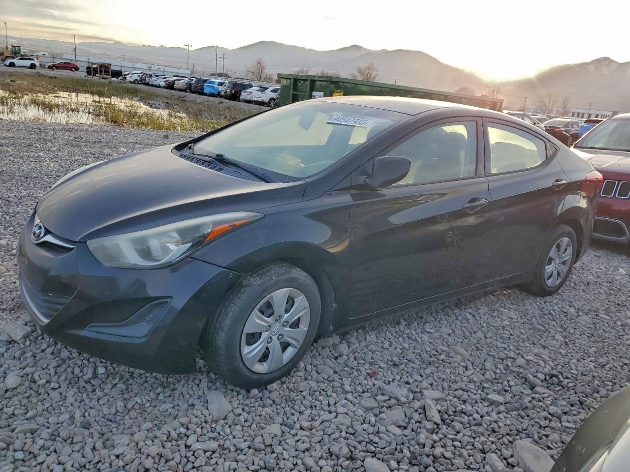 HYUNDAI ELANTRA 2016
