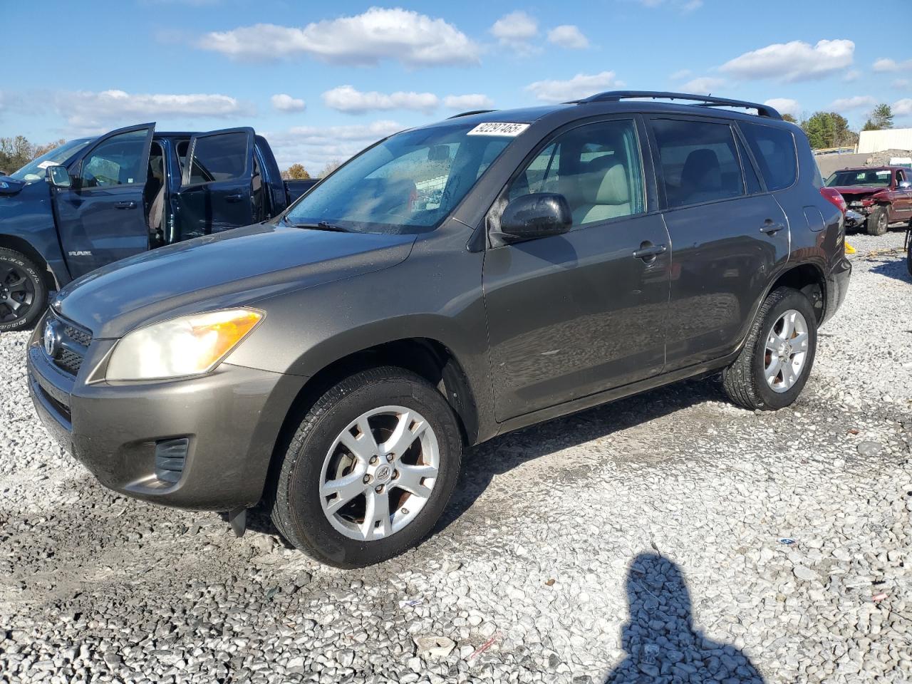 TOYOTA RAV4 2011