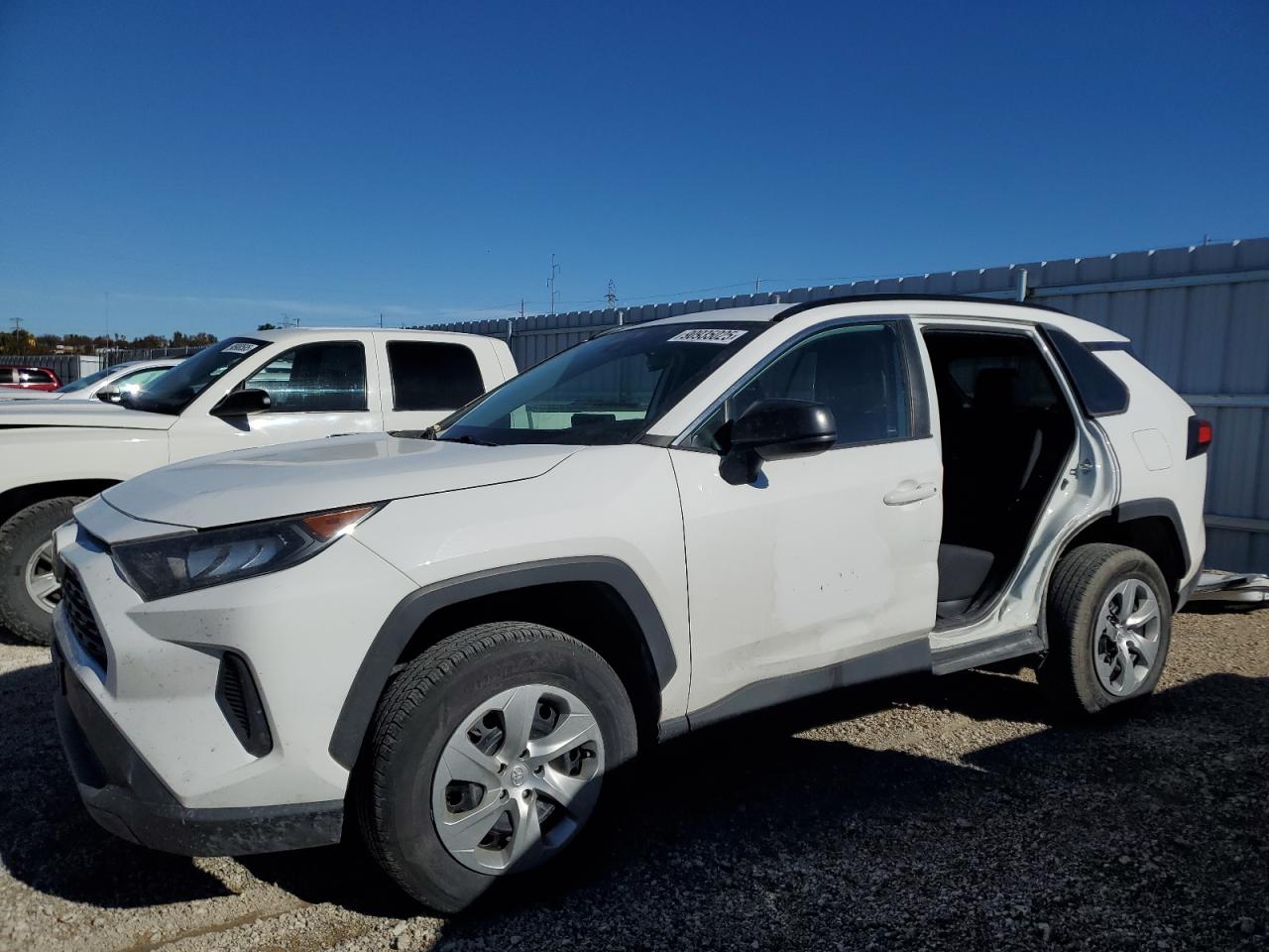 TOYOTA RAV4 LE 2021
