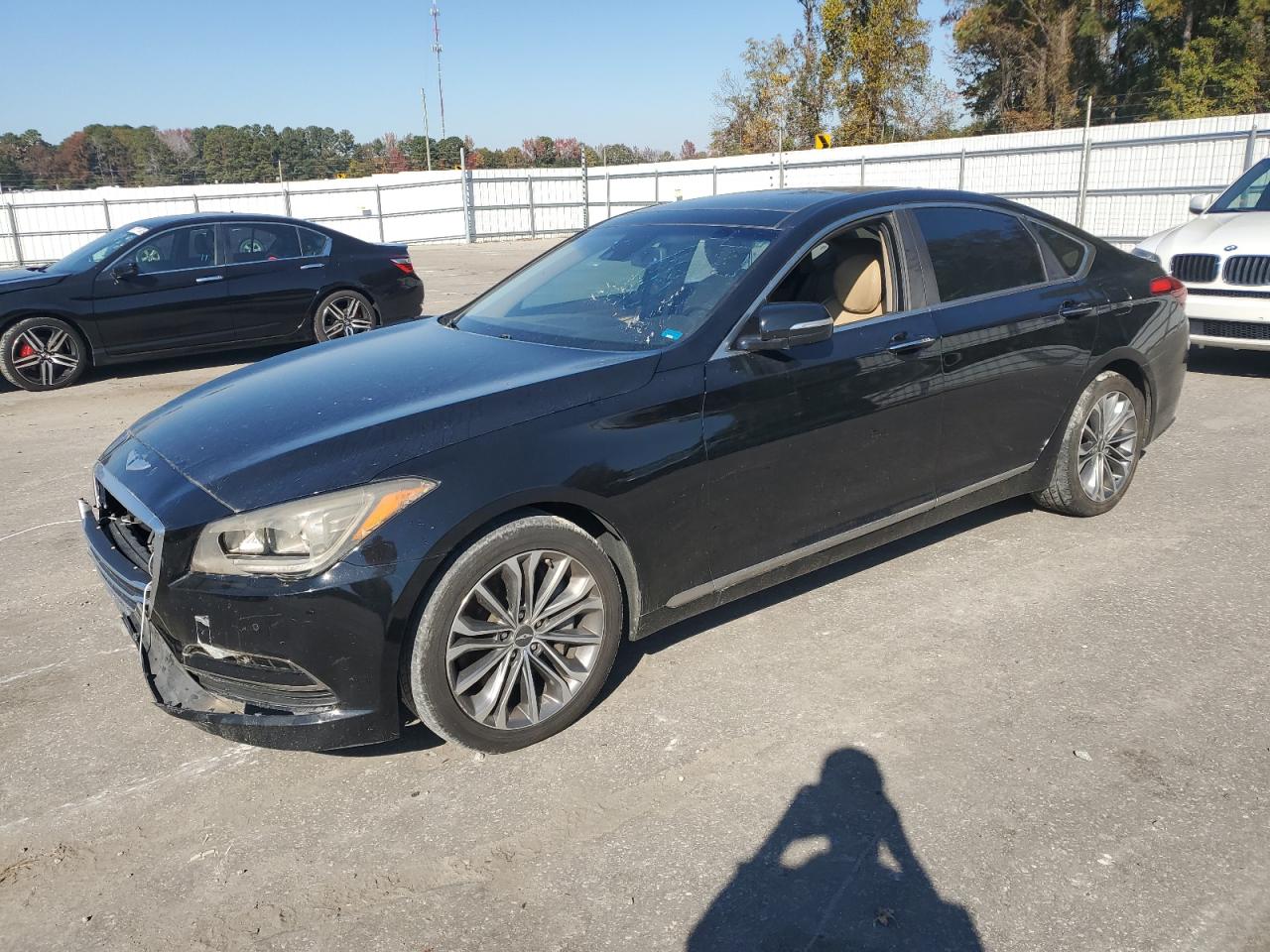HYUNDAI GENESIS 3. 2015