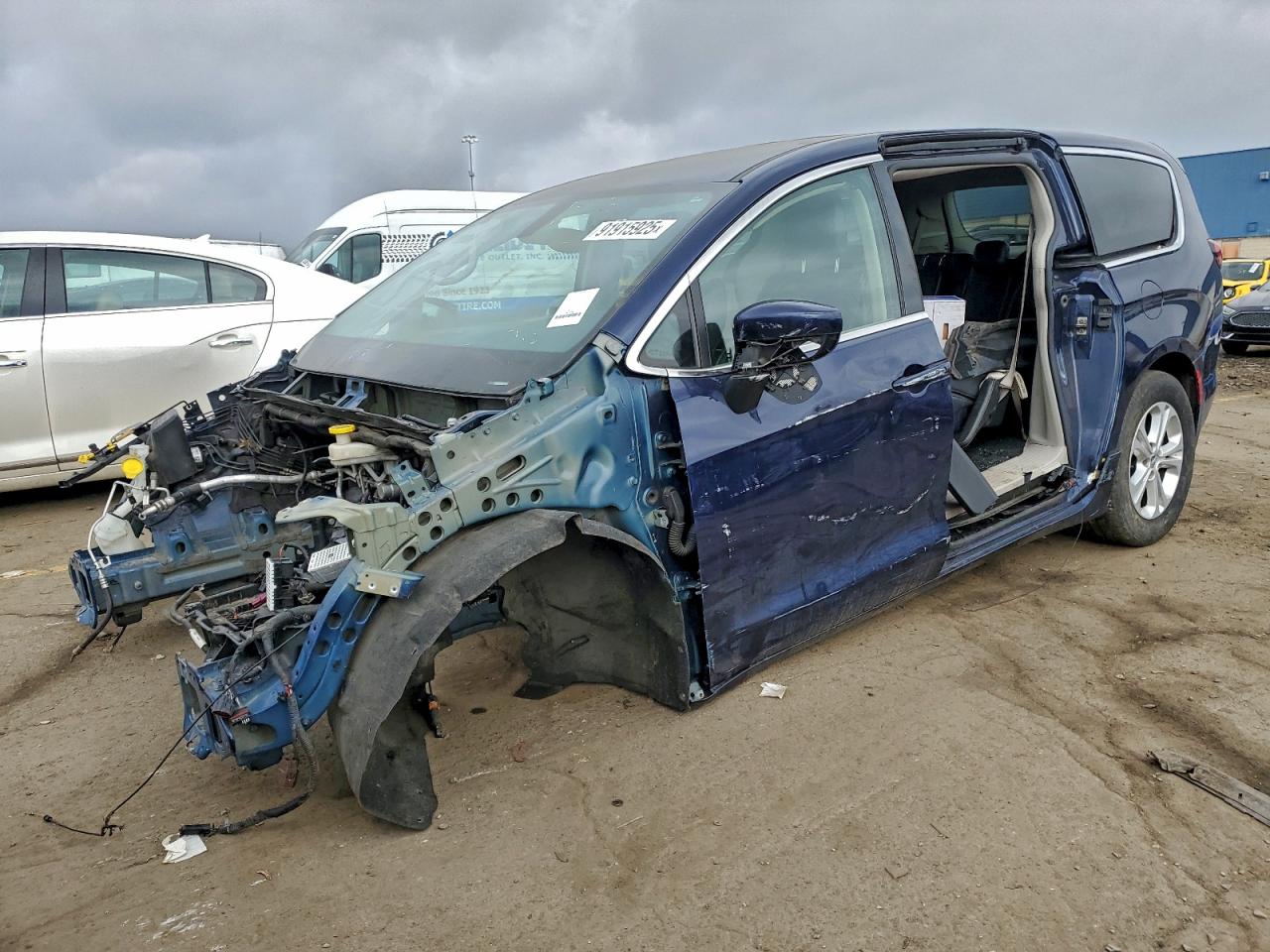 CHRYSLER VOYAGER 2020