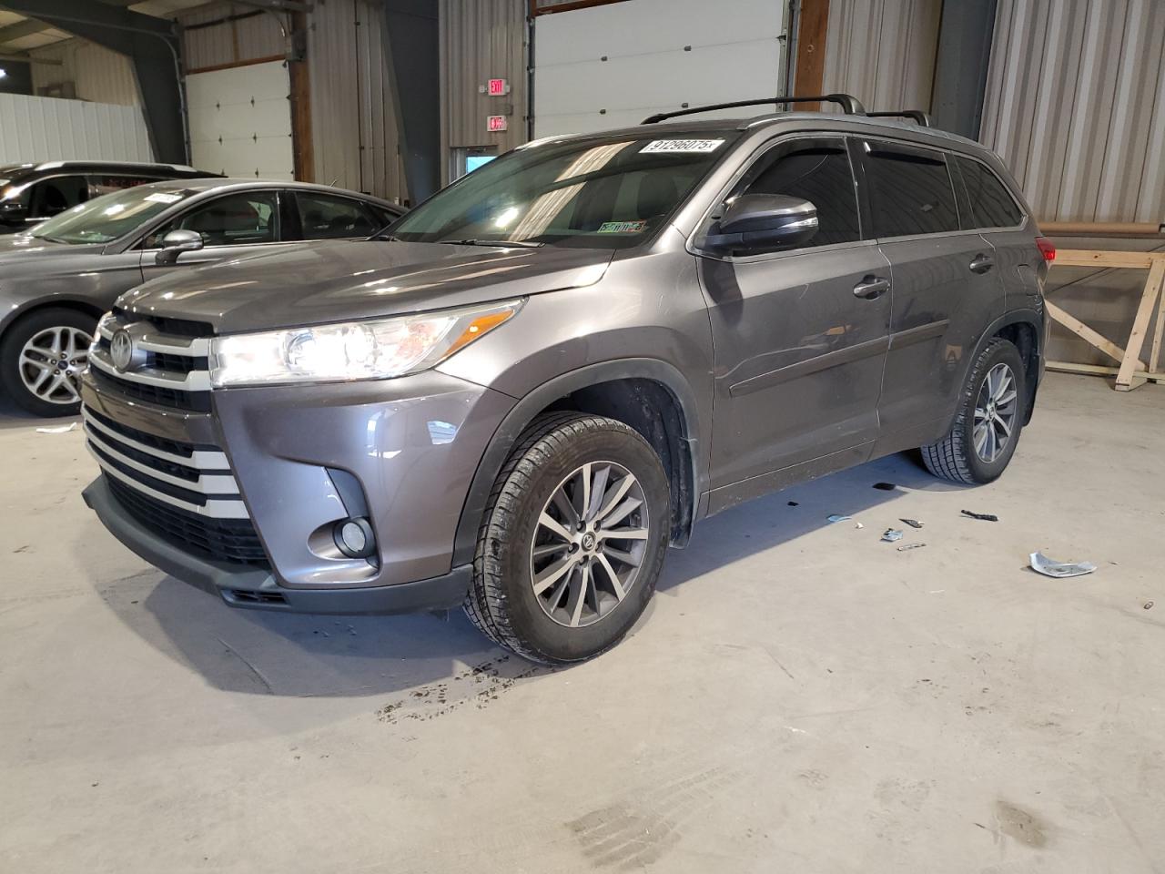 TOYOTA HIGHLANDER 2018