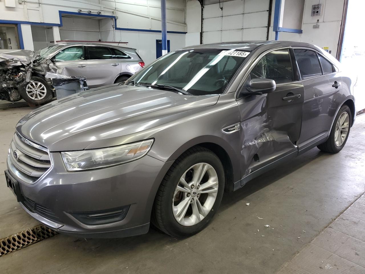 FORD TAURUS SE 2013
