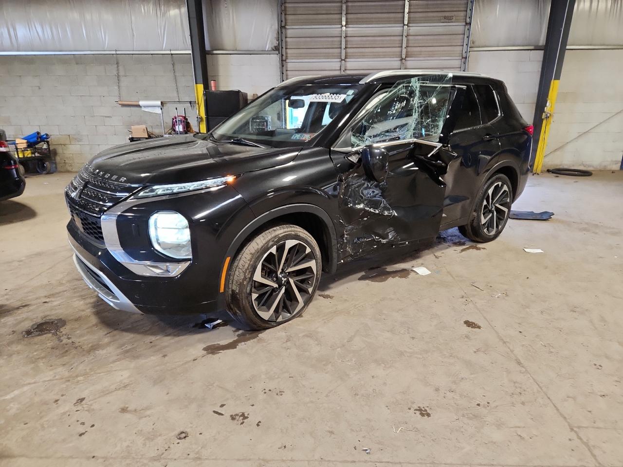 MITSUBISHI OUTLANDER 2022