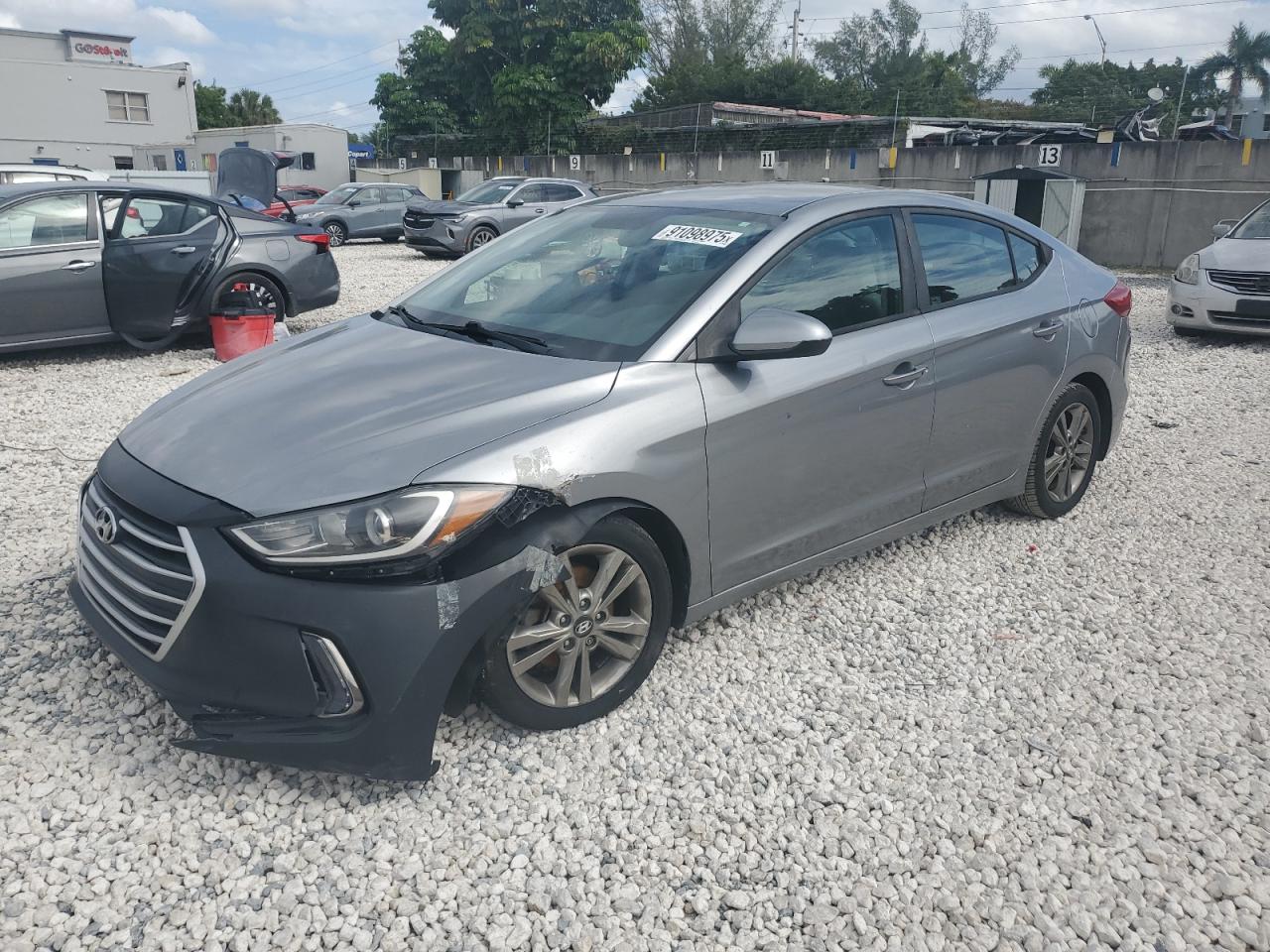 HYUNDAI ELANTRA SE 2017