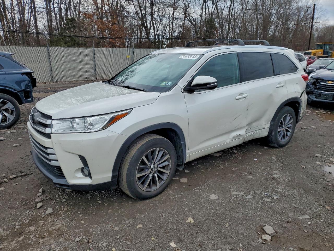 TOYOTA HIGHLANDER 2017