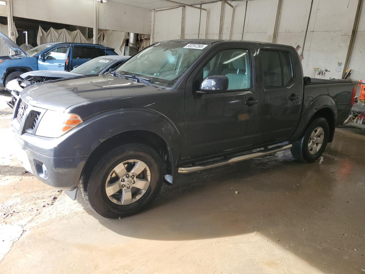 NISSAN FRONTIER 2012