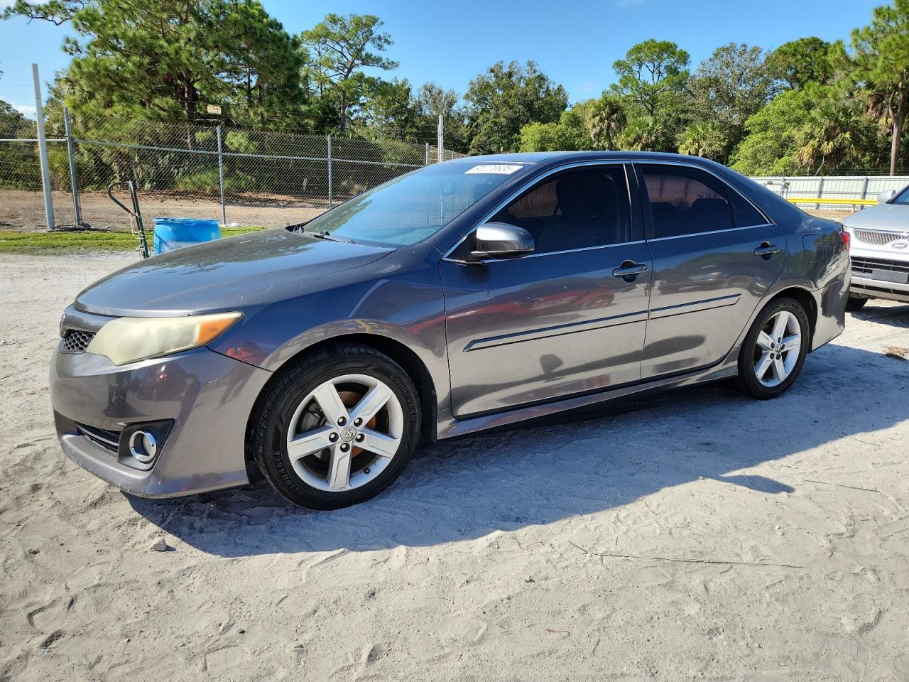 TOYOTA CAMRY L 2013