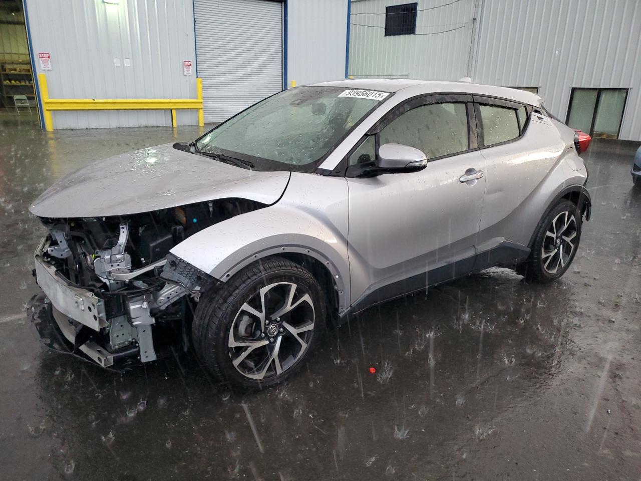 TOYOTA C-HR XLE 2019