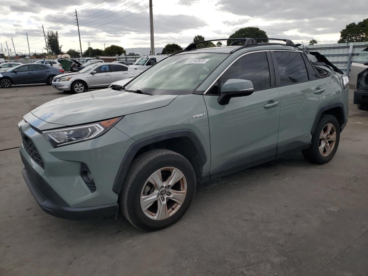 TOYOTA RAV4 XLE 2020