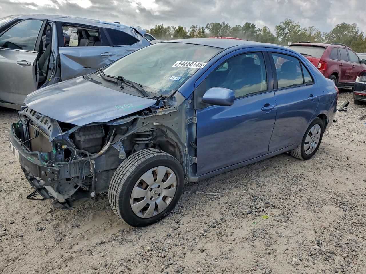 TOYOTA YARIS 2011