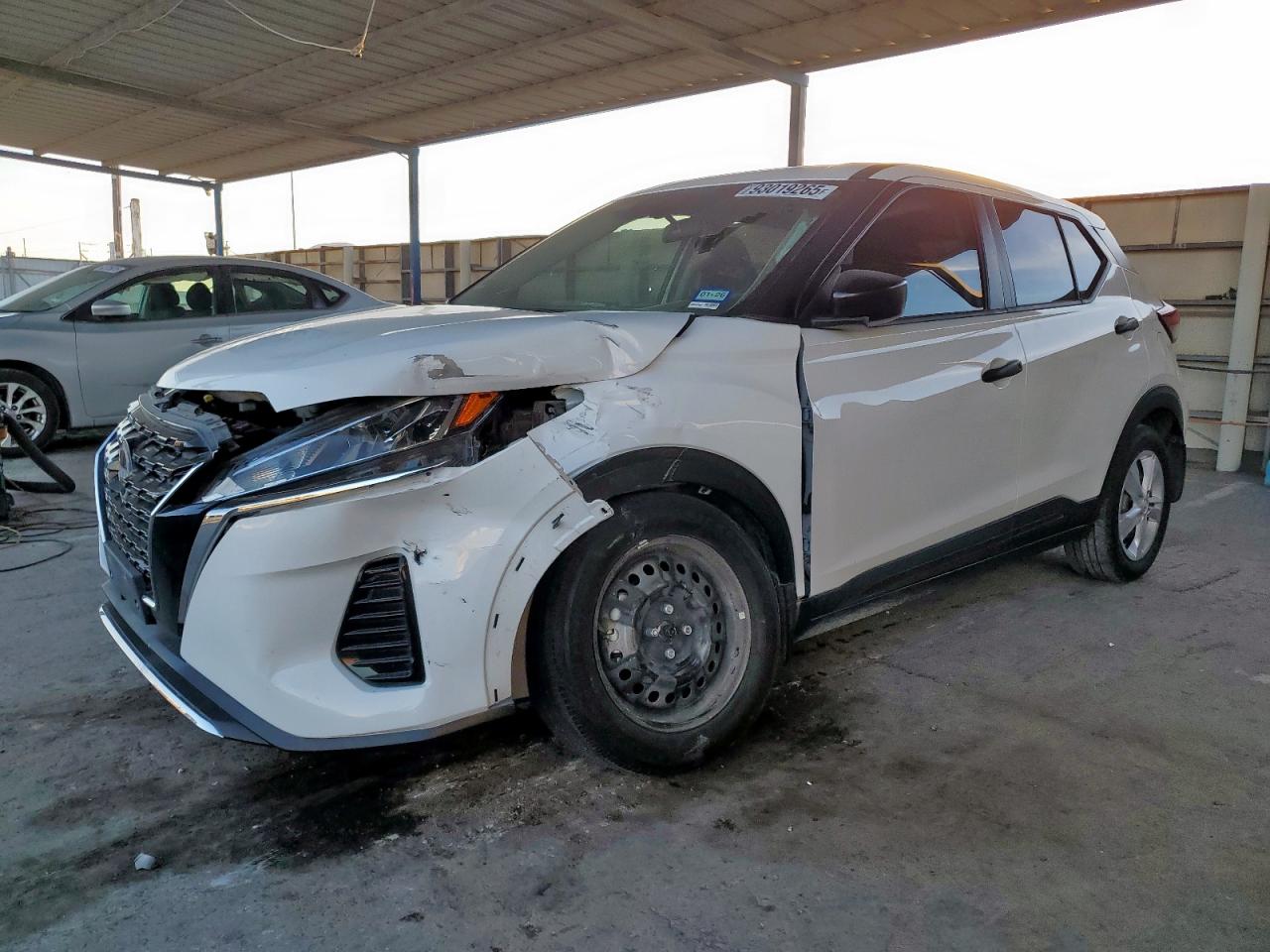 NISSAN KICKS 2024