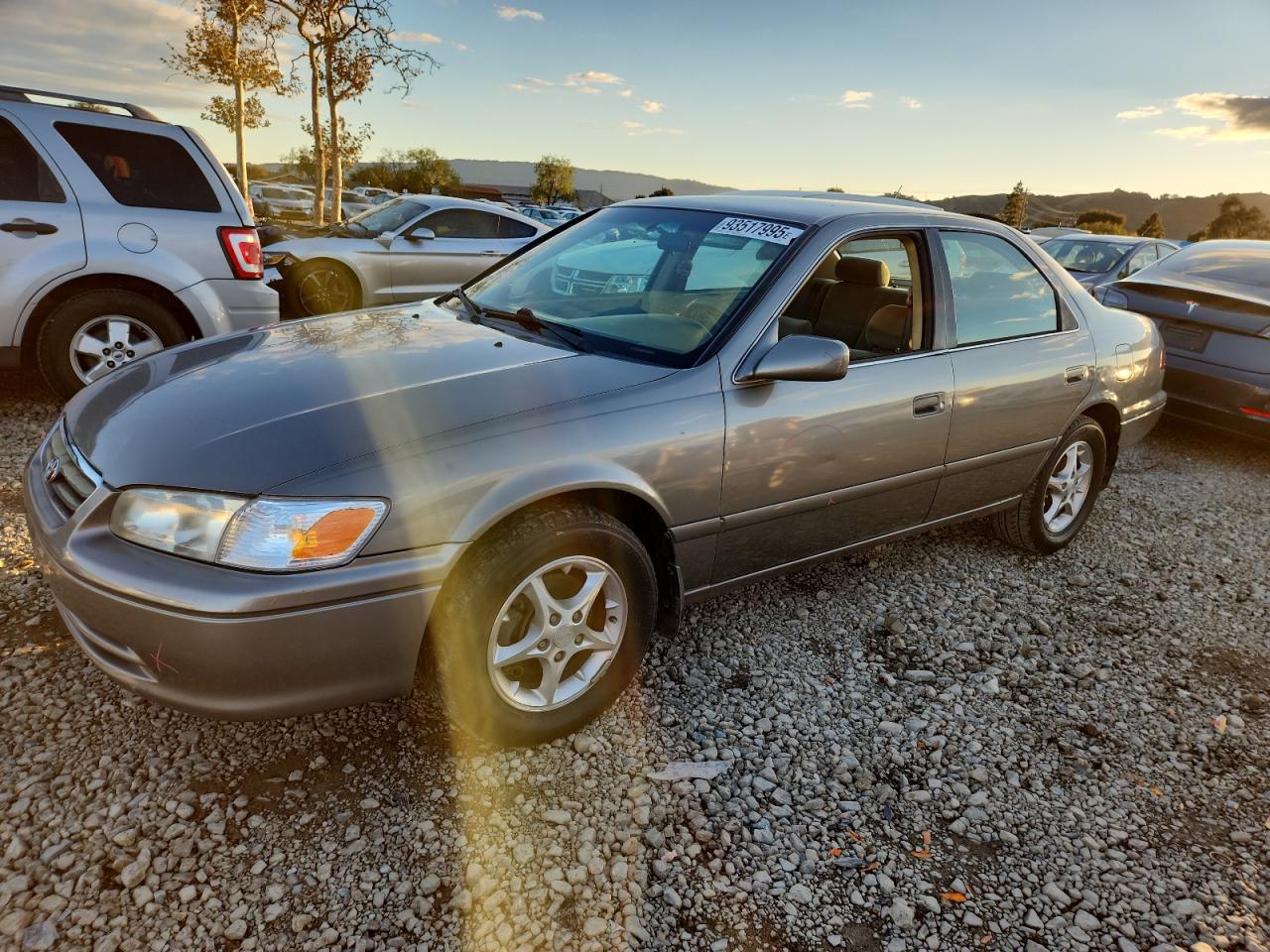 TOYOTA CAMRY CE 2001