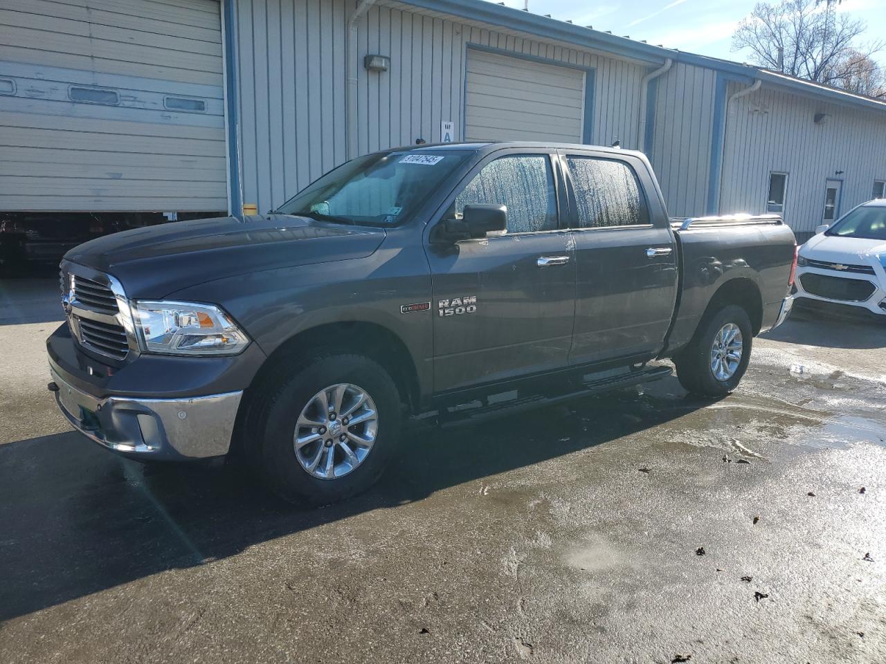 RAM 1500 SLT 2015