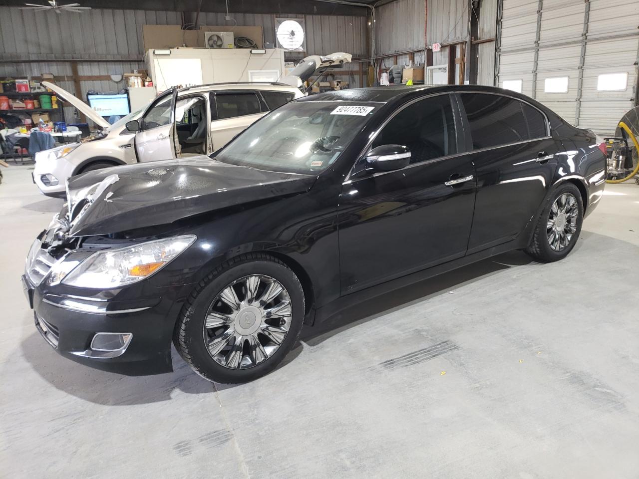 HYUNDAI GENESIS 3. 2009