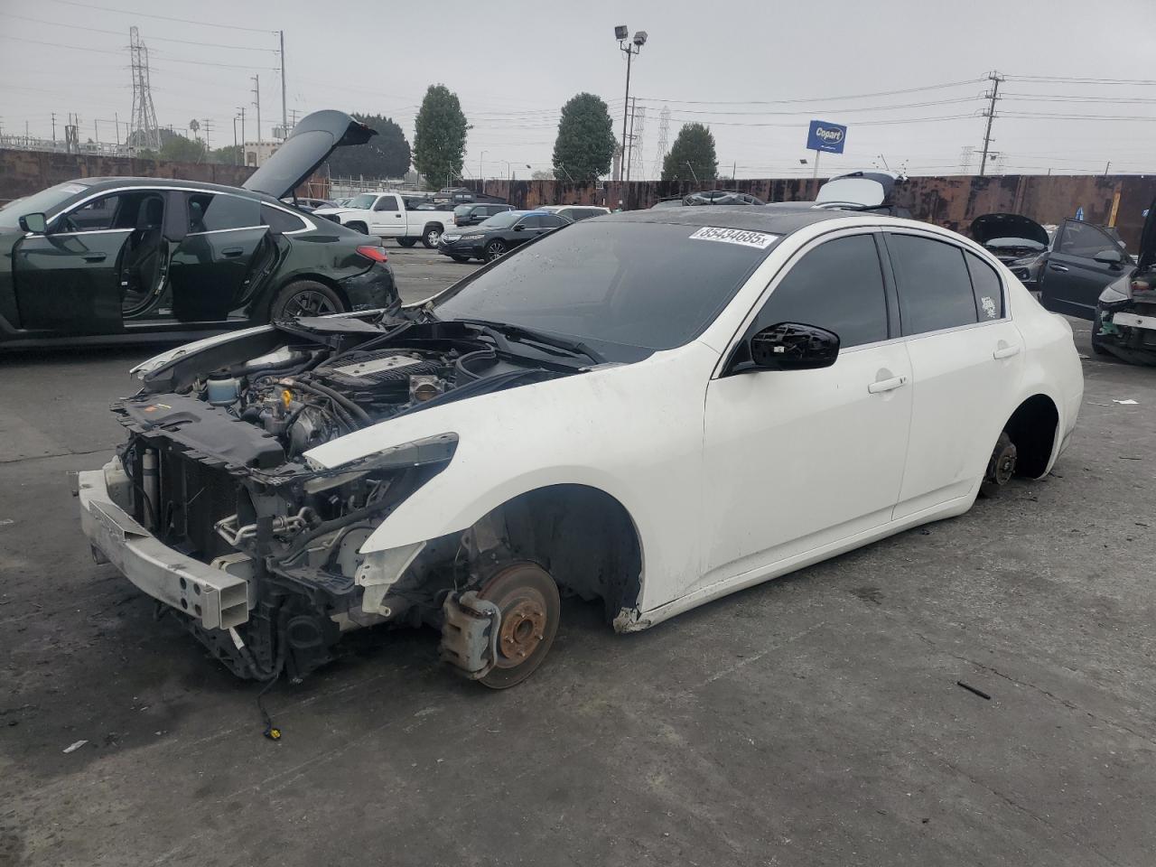 INFINITI G37 2013