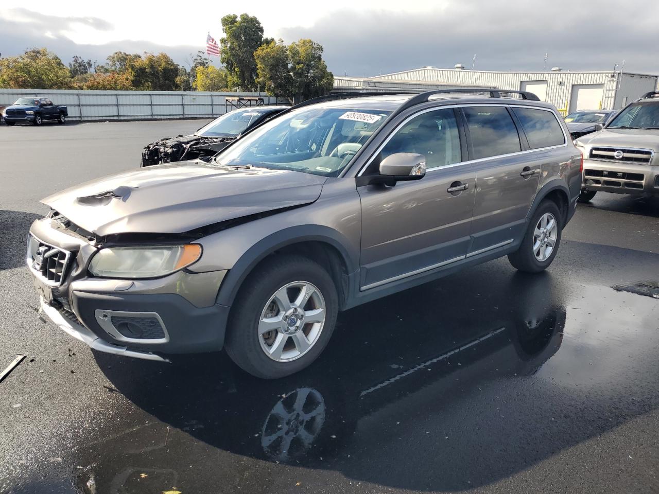 VOLVO XC70 3.2 2010