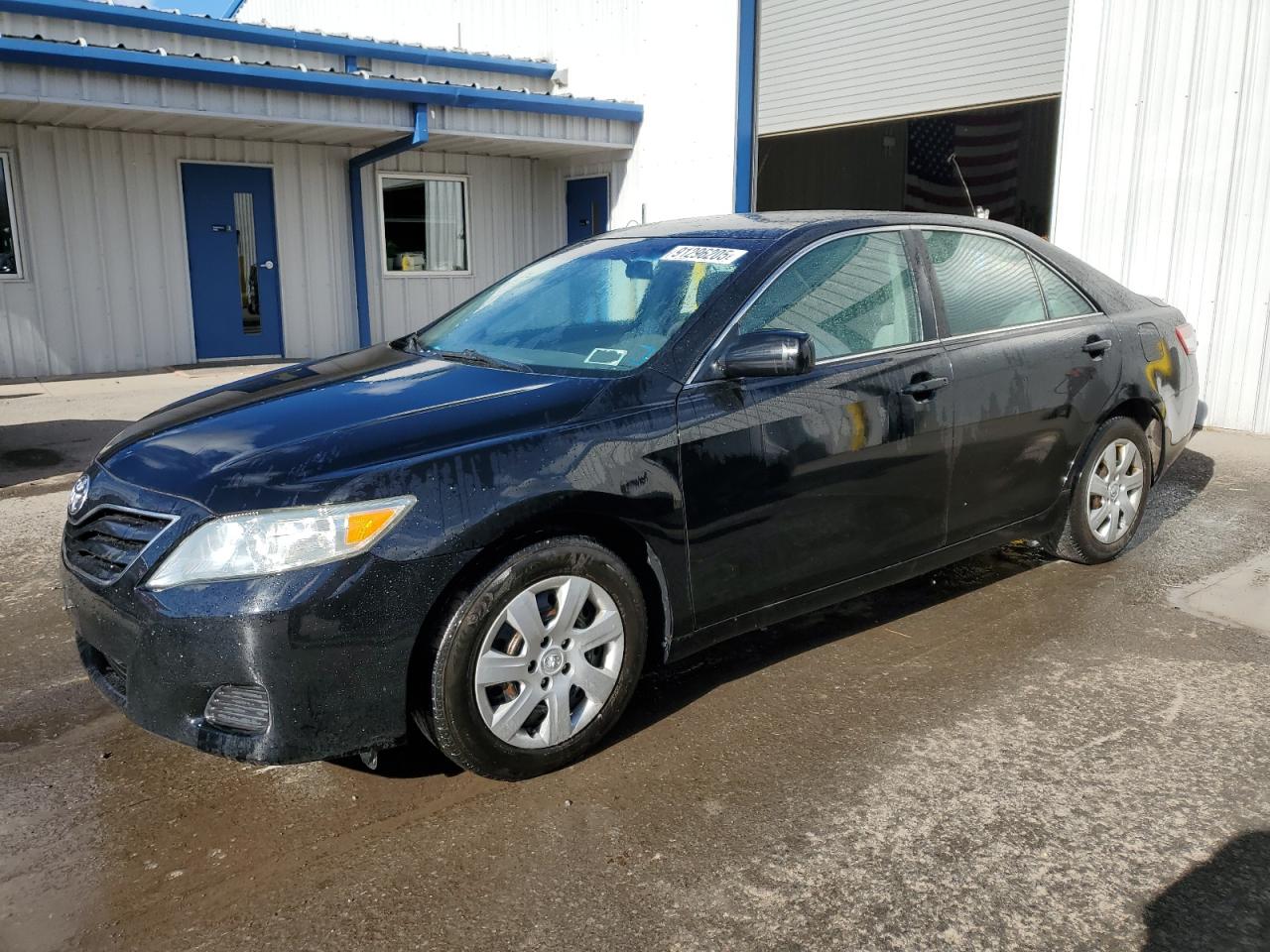 TOYOTA CAMRY BASE 2011