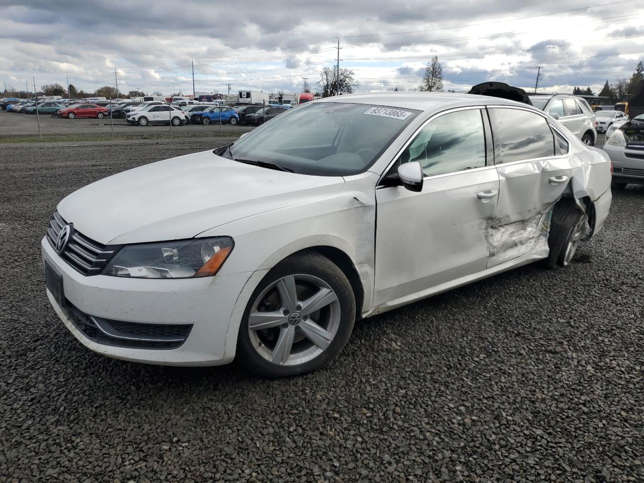 VOLKSWAGEN PASSAT SE 2013
