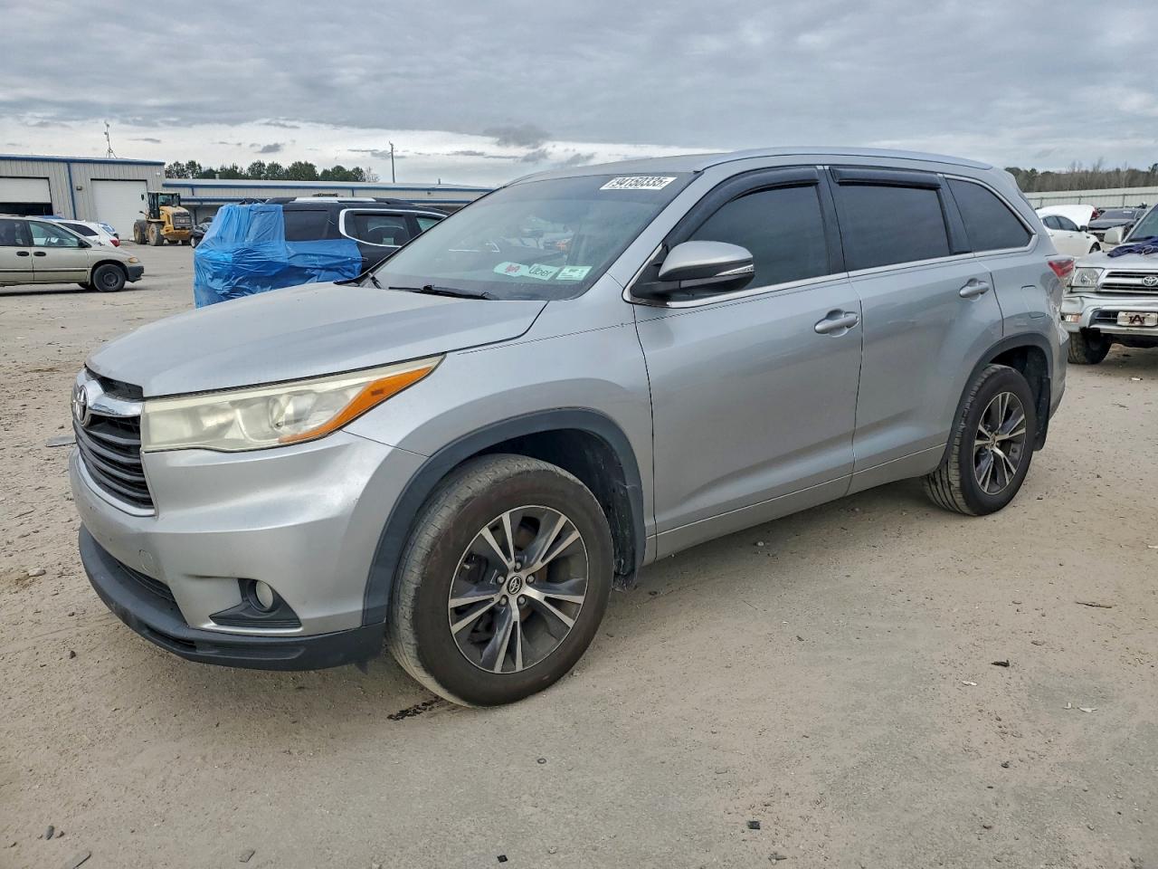 TOYOTA HIGHLANDER 2016