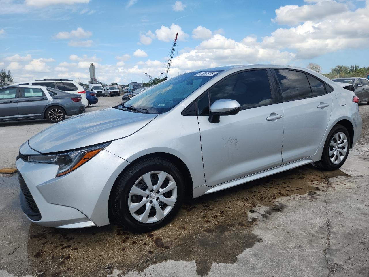 TOYOTA COROLLA LE 2023