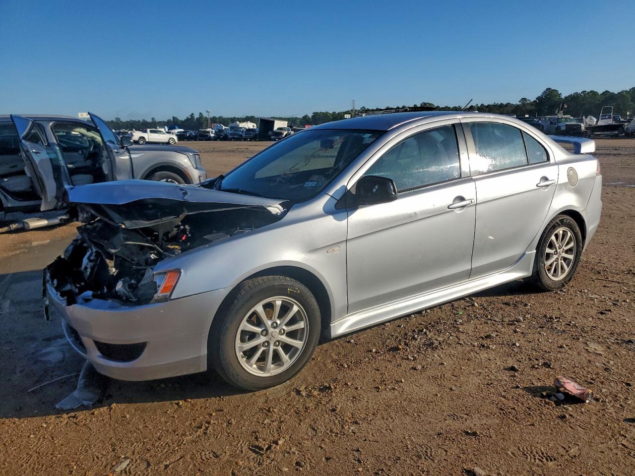 MITSUBISHI LANCER ES/ 2010