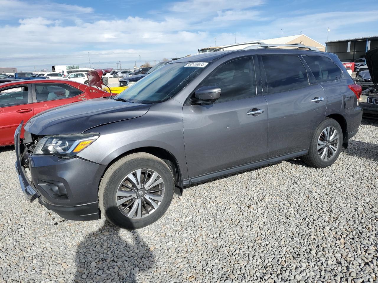 NISSAN PATHFINDER 2017