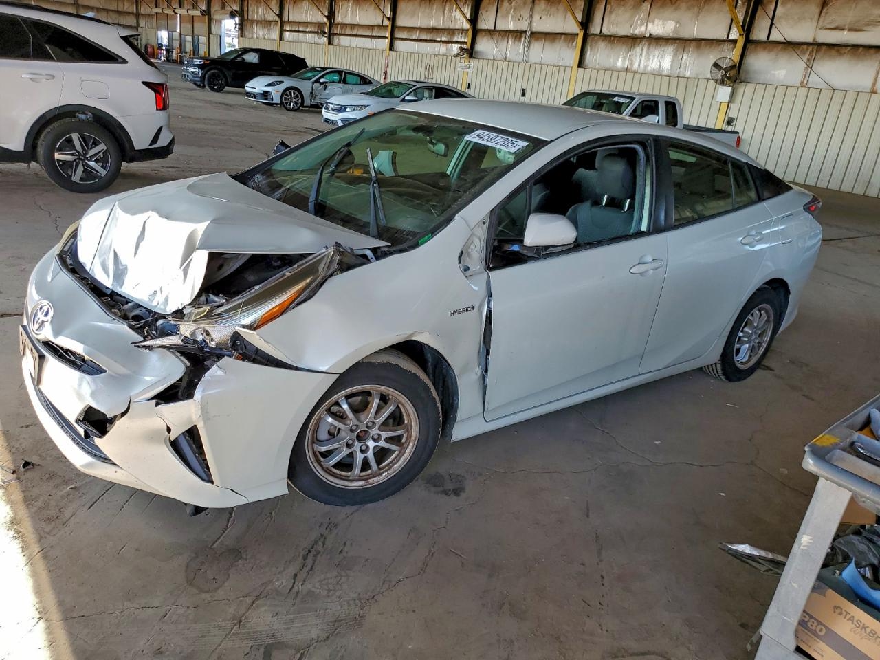 TOYOTA PRIUS 2016