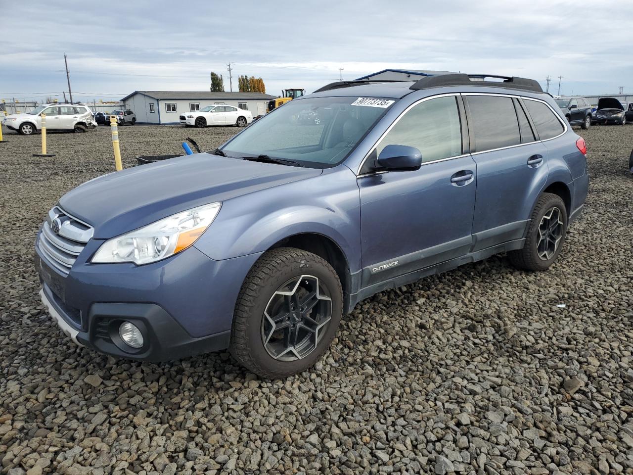 SUBARU OUTBACK 2. 2013