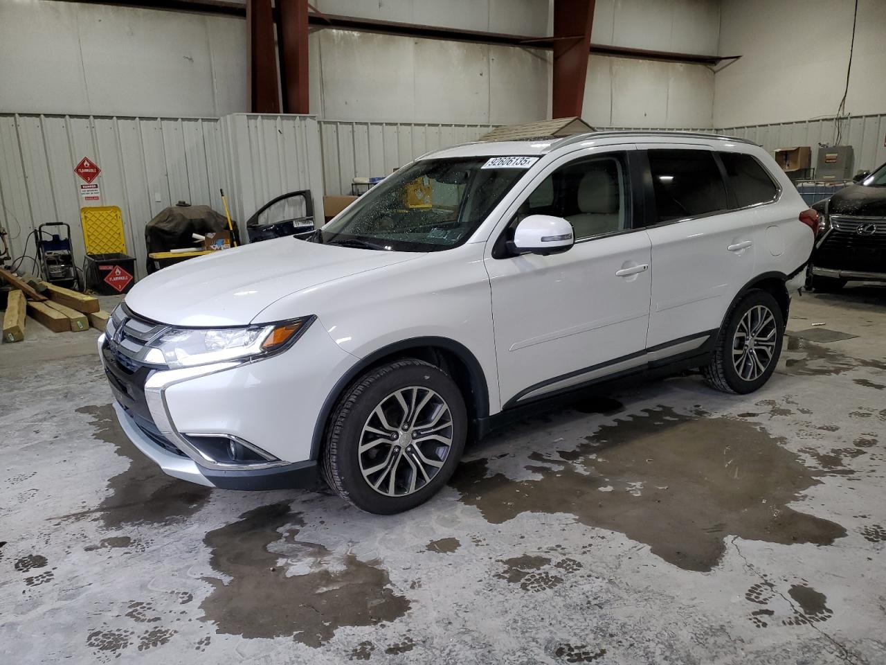 MITSUBISHI OUTLANDER 2018
