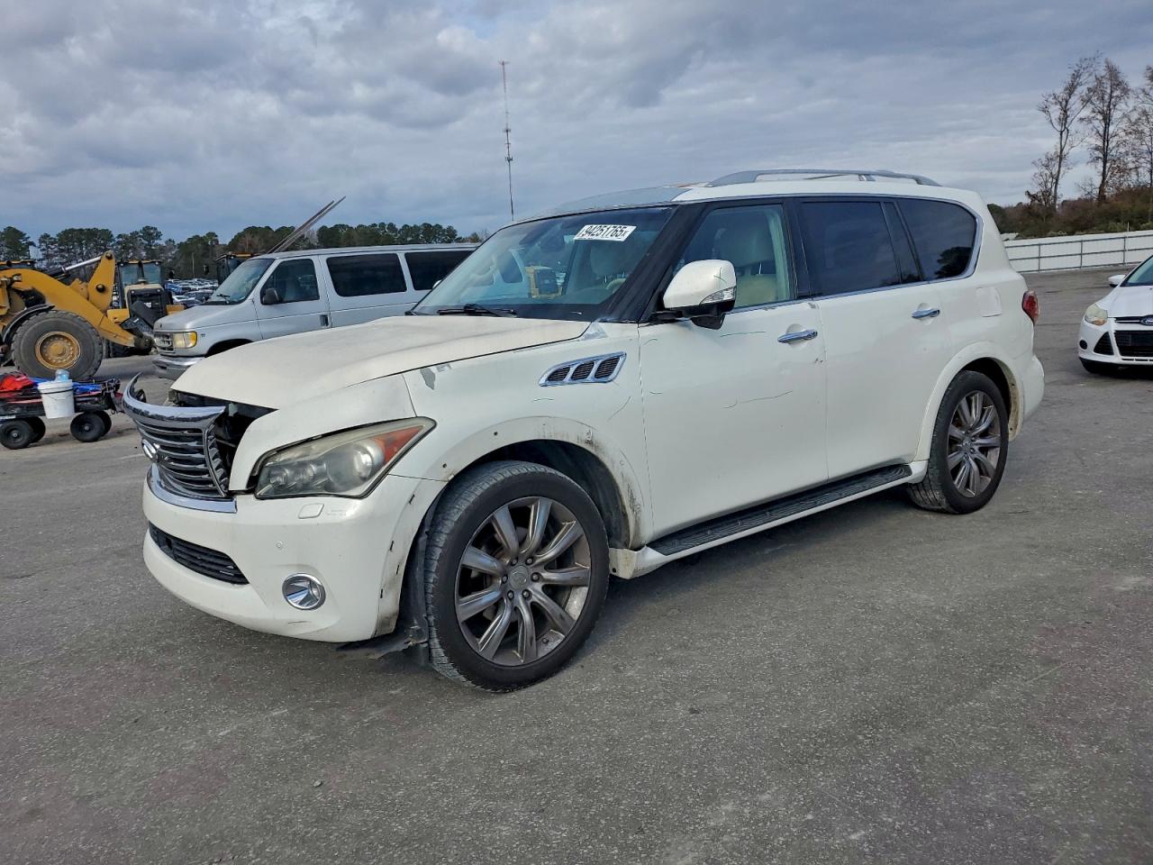 INFINITI QX56 2013