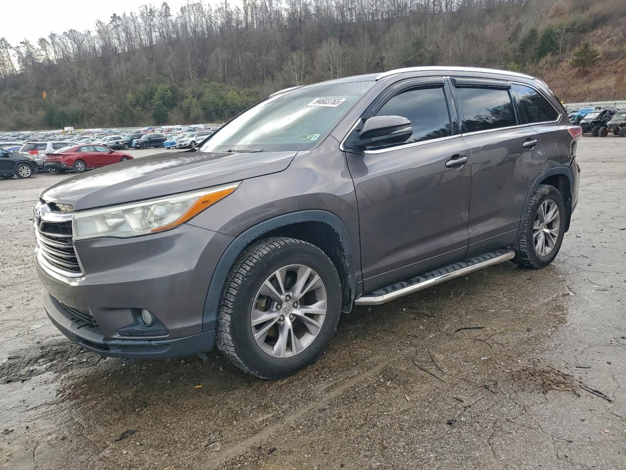 TOYOTA HIGHLANDER 2015