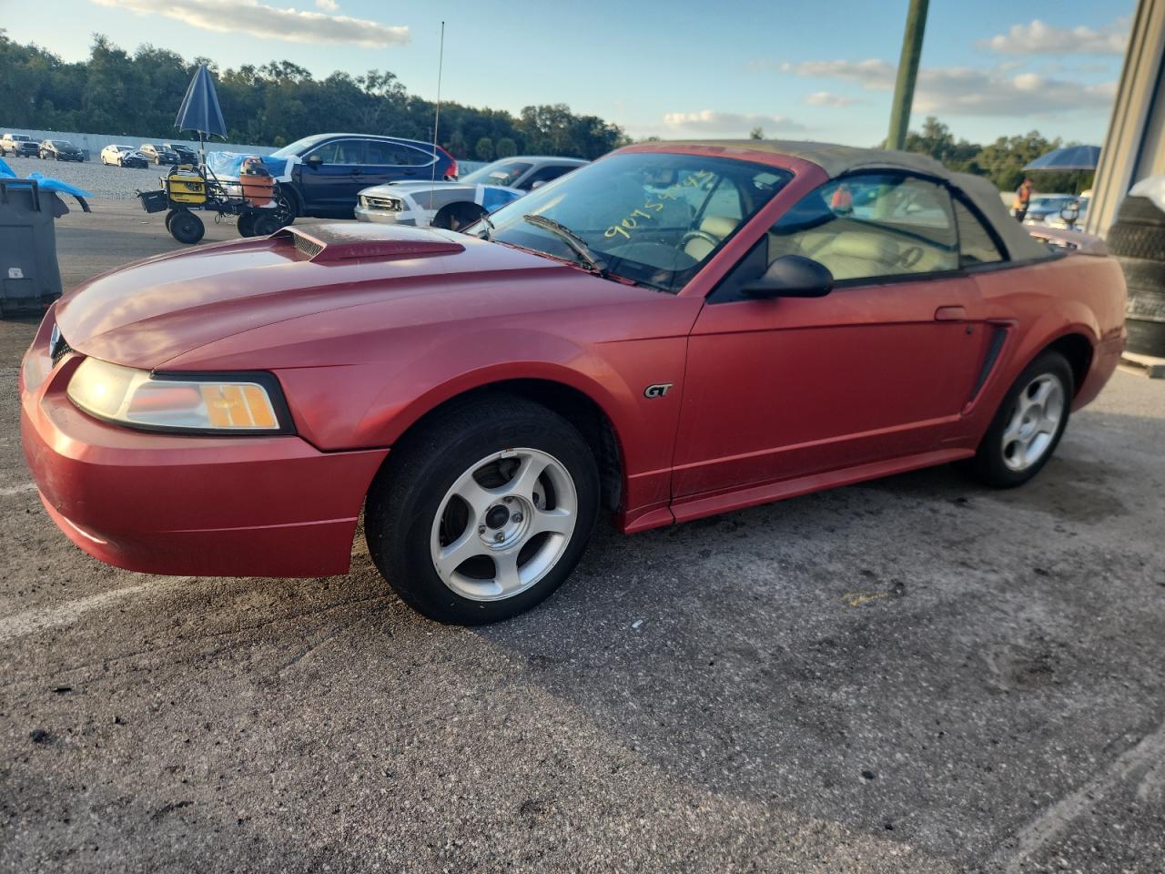FORD MUSTANG GT 2000