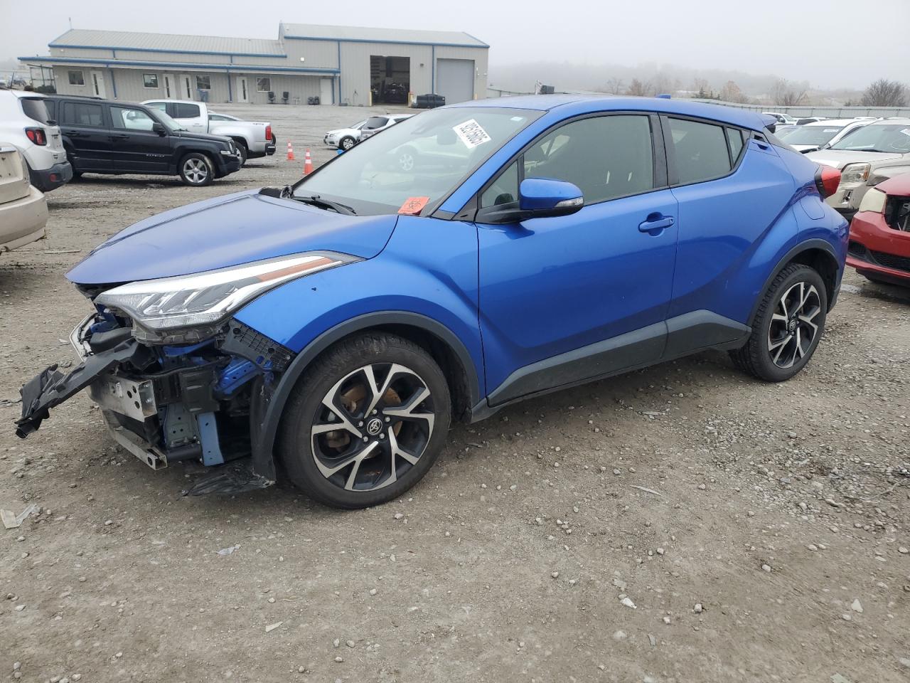 TOYOTA C-HR XLE 2020