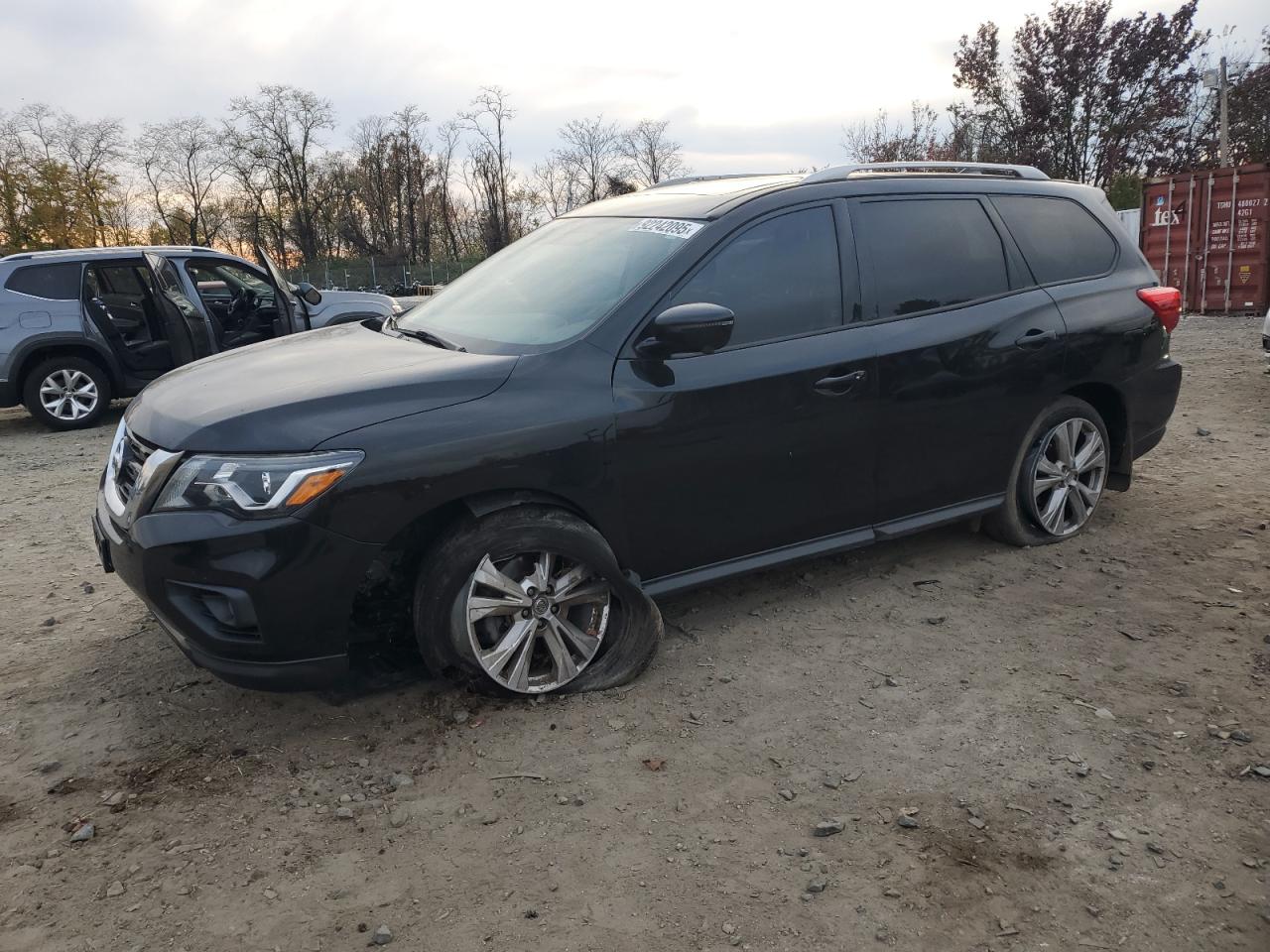 NISSAN PATHFINDER 2019