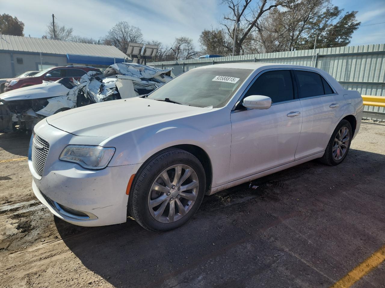 CHRYSLER 300 2015