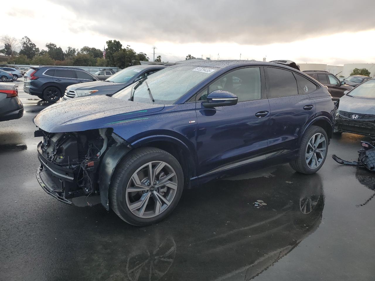 AUDI Q4 E-TRON 2024