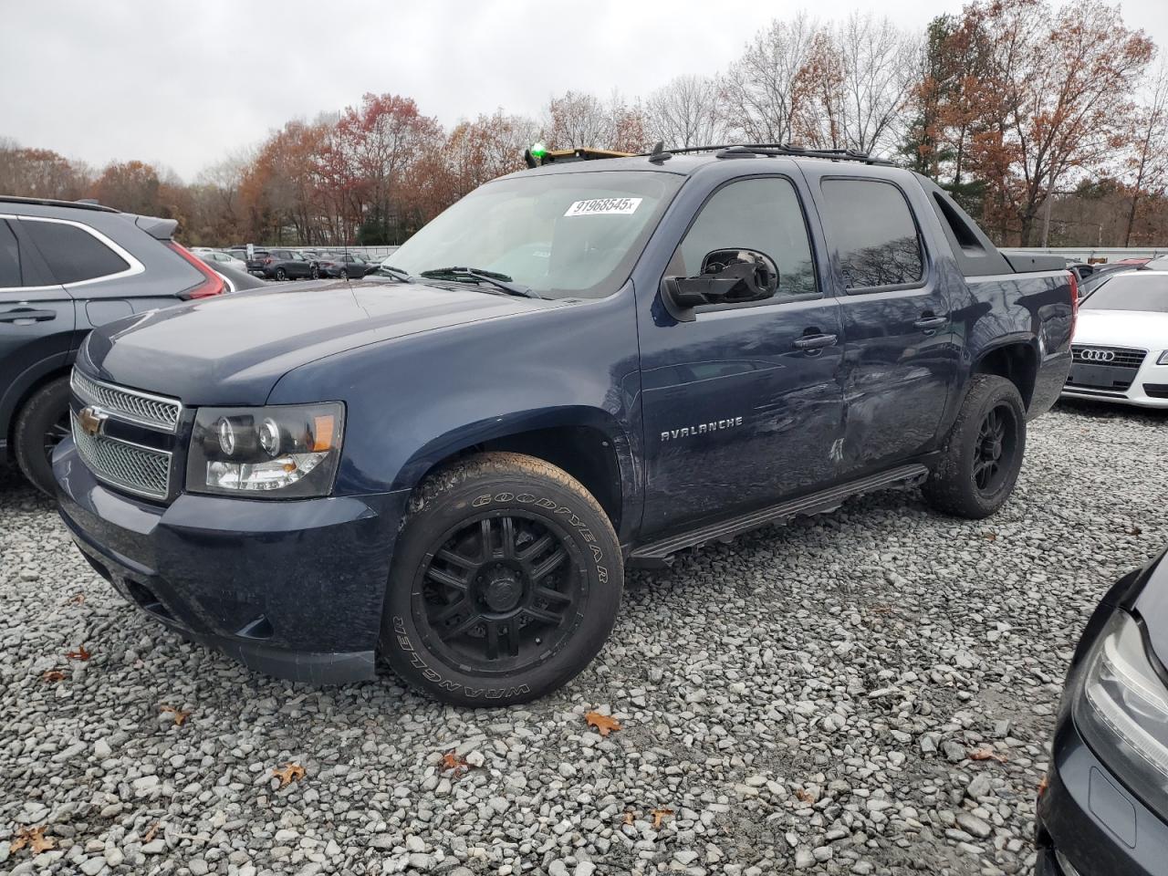CHEVROLET AVALANCHE 2011