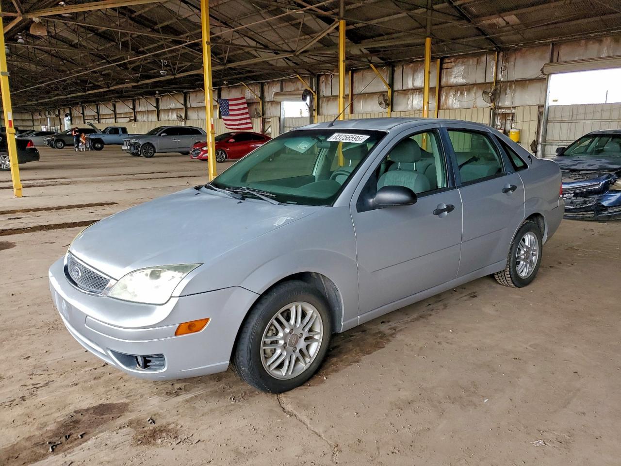 FORD FOCUS ZX4 2005