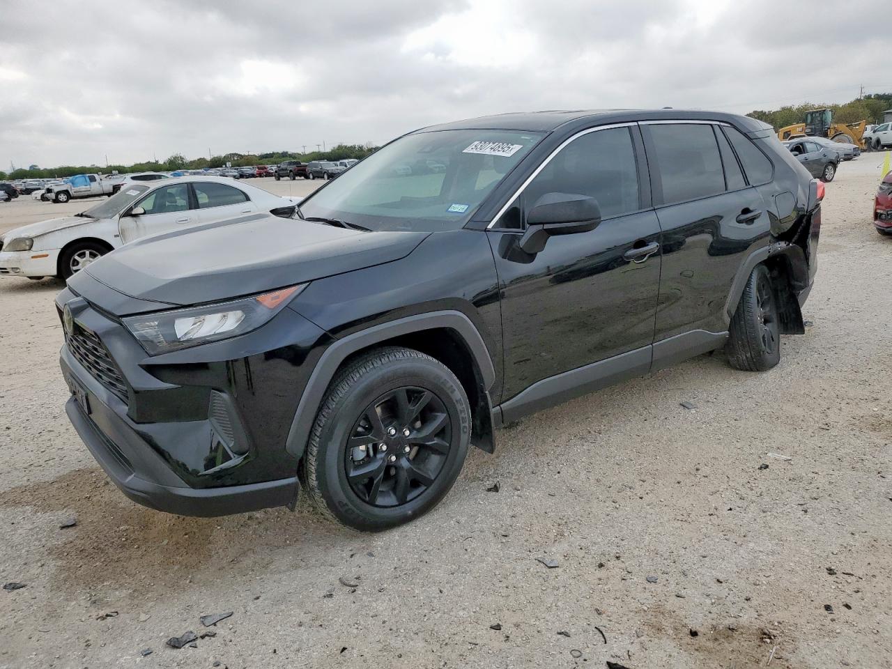 TOYOTA RAV4 LE 2022