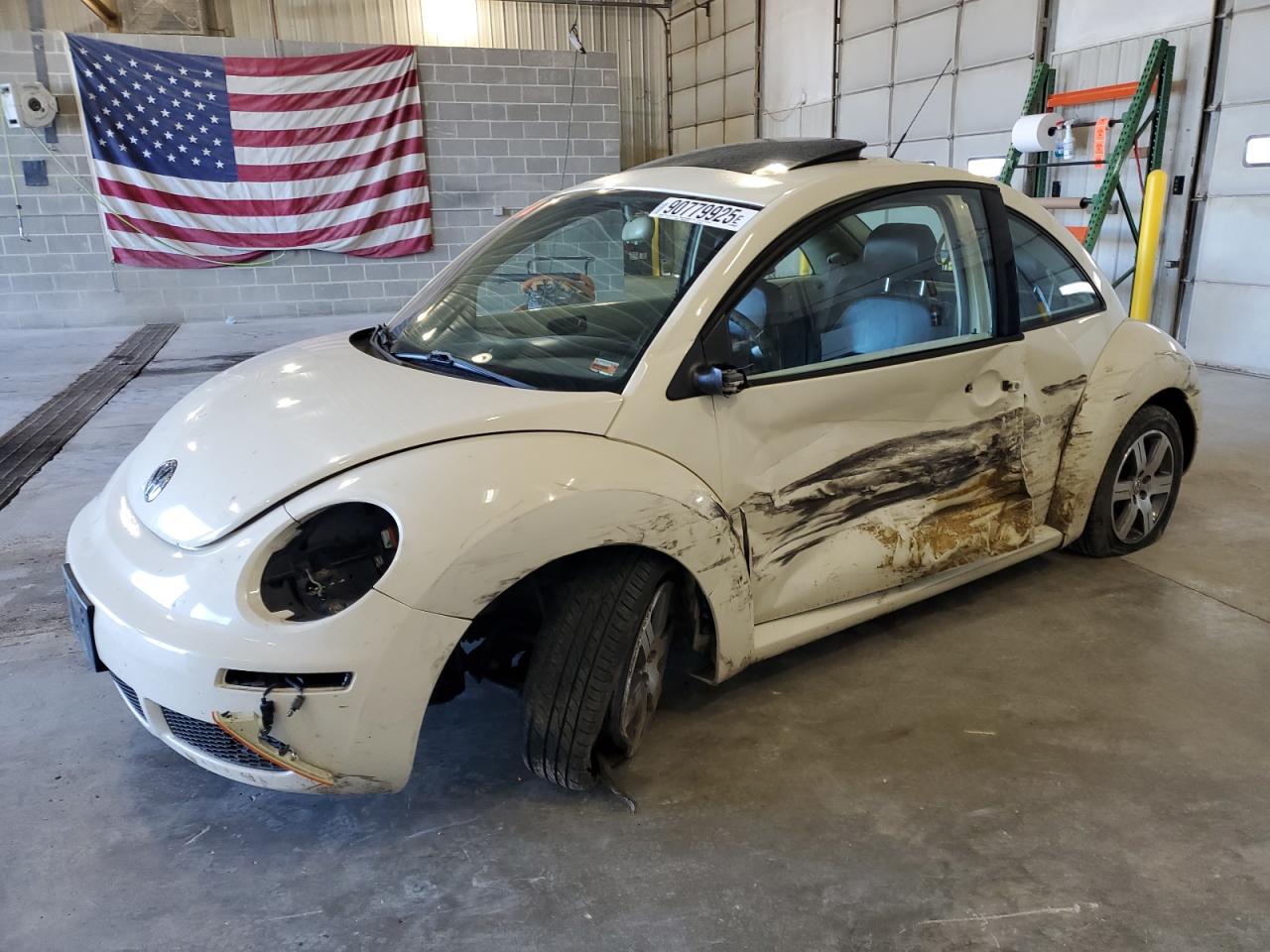 VOLKSWAGEN NEW BEETLE 2006