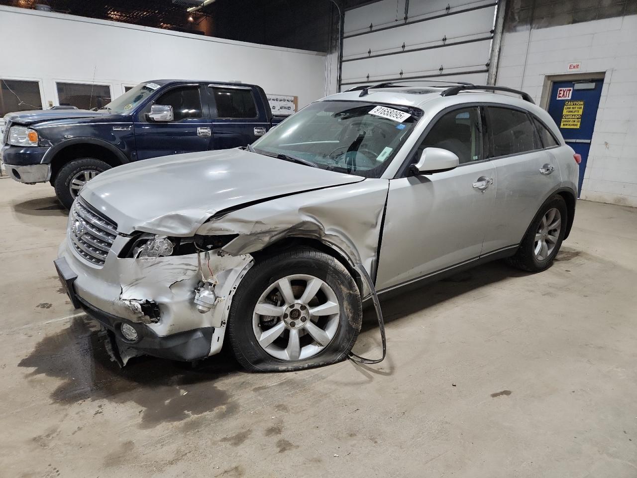 INFINITI FX35 2004