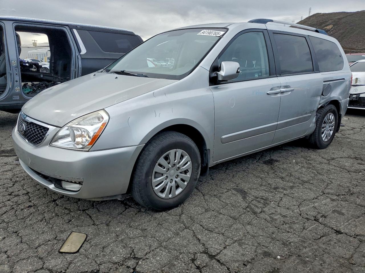 KIA SEDONA 2014