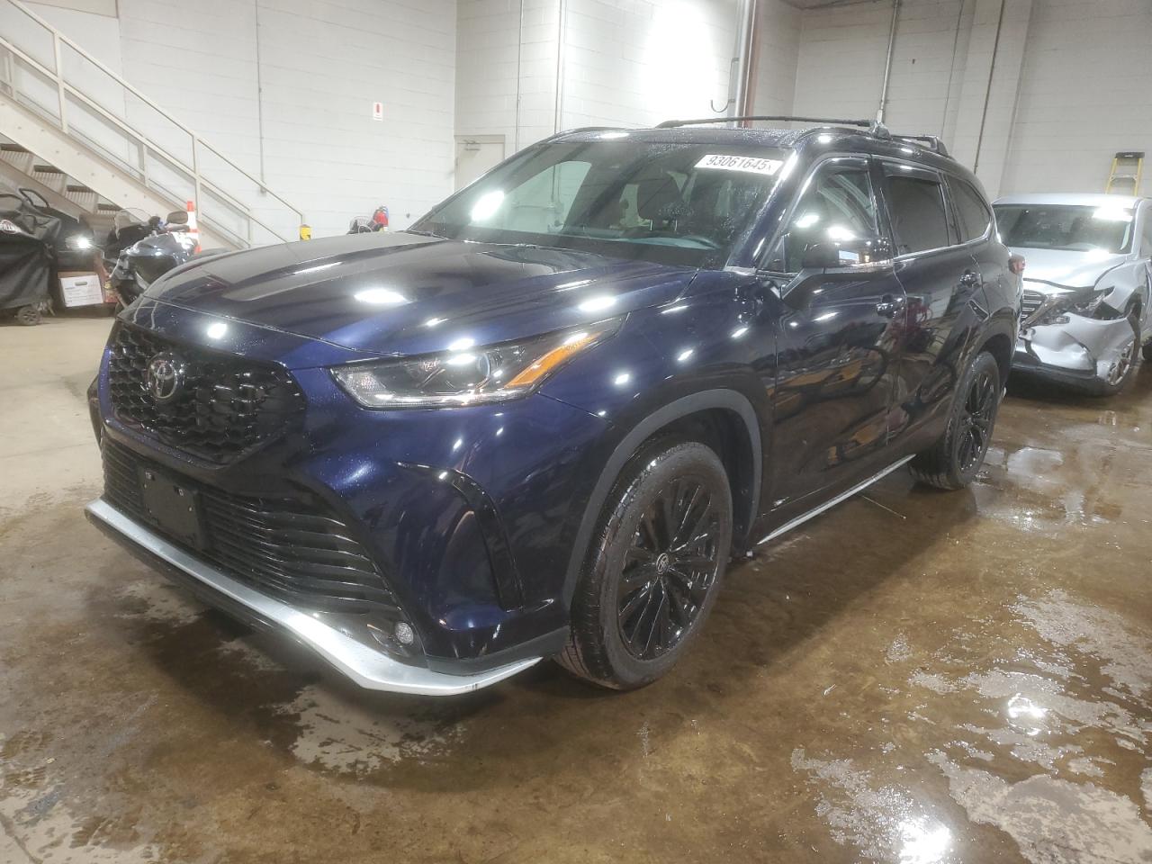 TOYOTA HIGHLANDER 2023