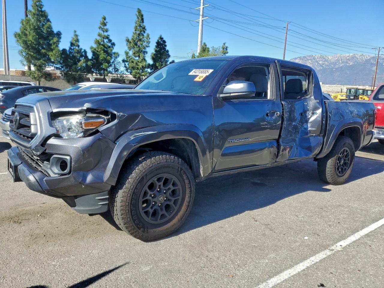 TOYOTA TACOMA DOU 2021