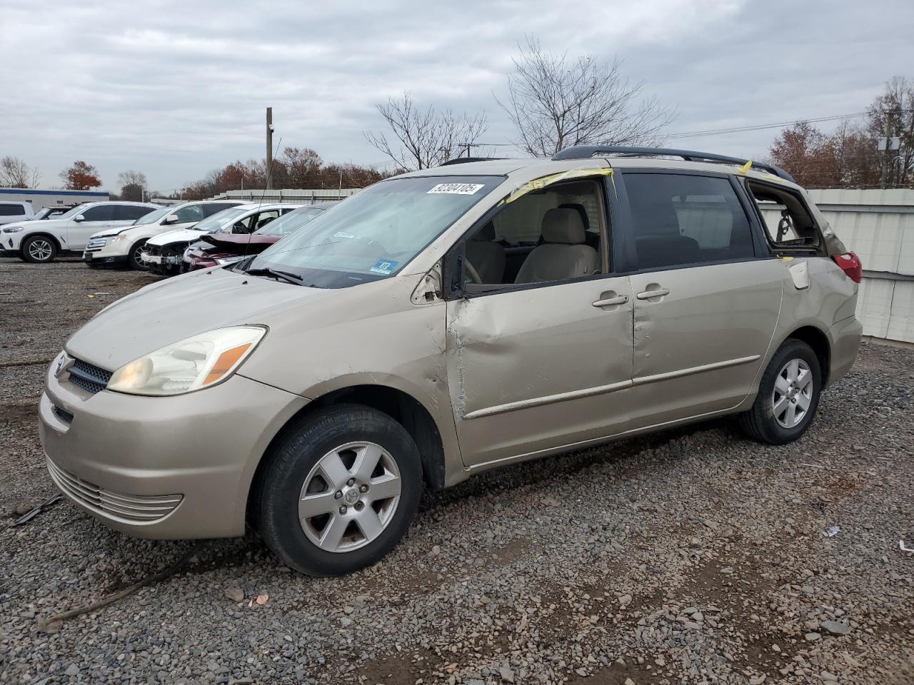 TOYOTA SIENNA CE 2005
