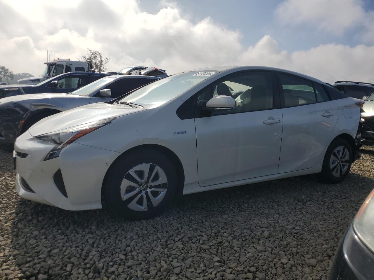 TOYOTA PRIUS 2018