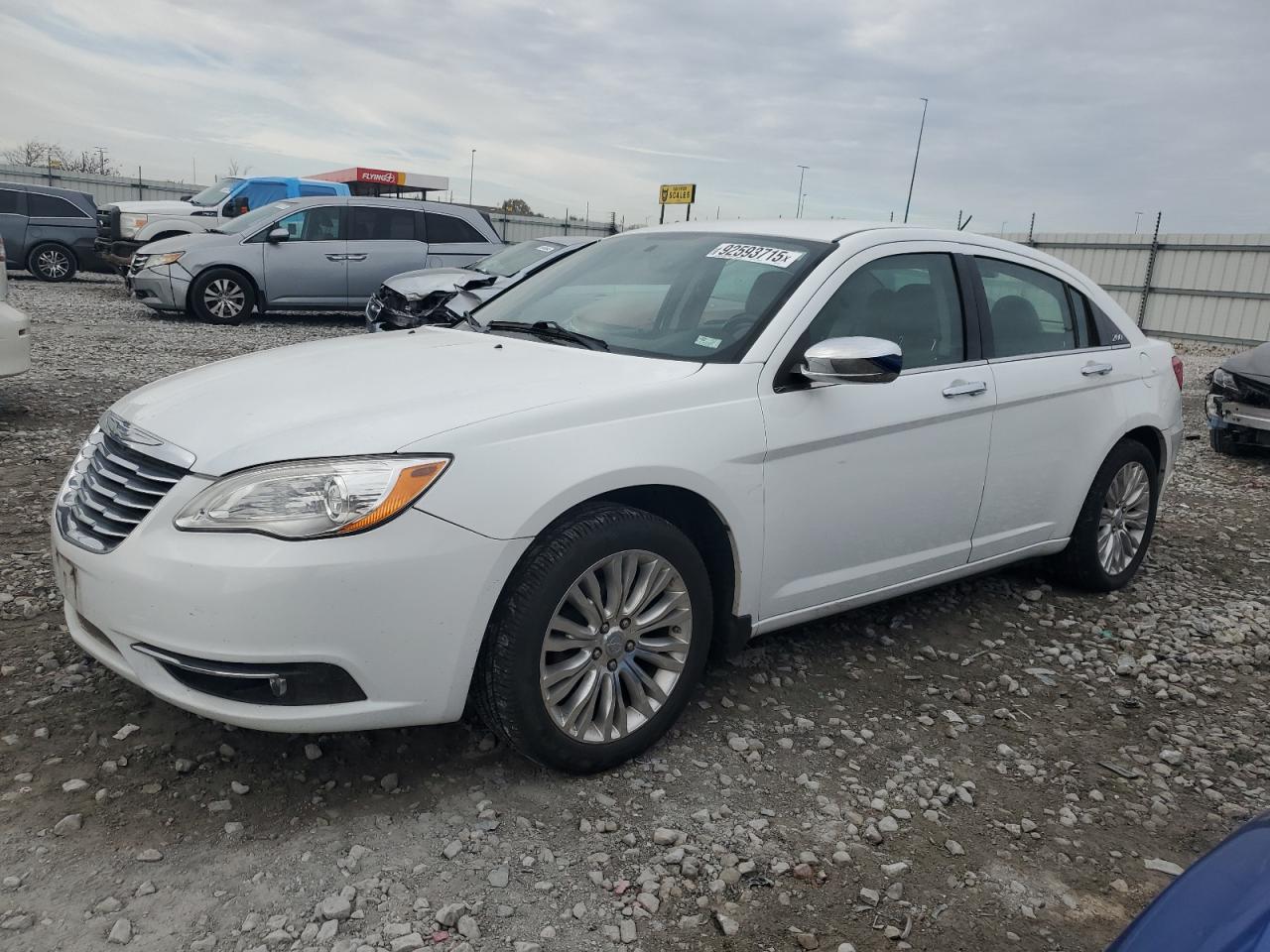 CHRYSLER 200 2011