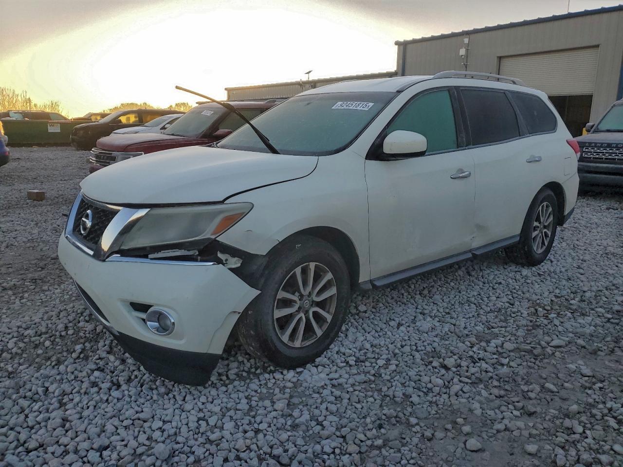 NISSAN PATHFINDER 2015