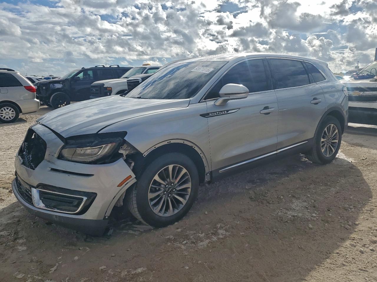 LINCOLN NAUTILUS 2020